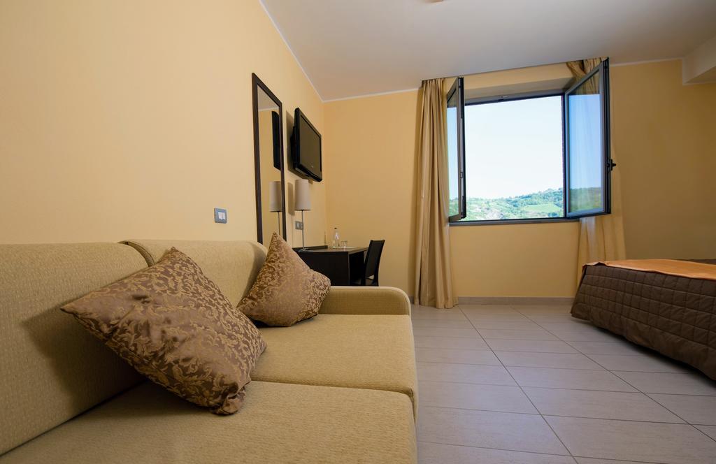 Hotel Letizia Borello Exterior photo